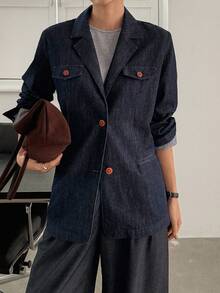DAZY 女式翻领前开襟宽松牛仔西装外套，休闲都市风格 - 深色水洗藍 - 查看 4