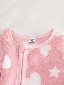 رومبير نوم وبيجامة للأطفال حديثي الولادة مريحة وكاجوال يومية، مطبوعة بنجوم وقلوب باللونين الوردي والأبيض - متعدد الألوان - مشاهدة 3