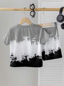 SHEIN 2 Pieces Set Young Boys Casual Comfortable Versatile Splash Ink Print Short Sleeve Top And Shorts Set, Suitable For Spring And Summer - Grey - View 2