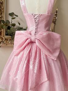 Lovelzi 优雅奢华粉色亮片刺绣宽肩带方领连衣裙，蝴蝶装饰，适合正式场合 - 粉色 - 查看 2