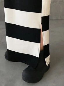 FRIFUL Women's Round Neck Drop Shoulder Long Sleeve Black & White Striped Straight Long Dress, Autumn Dress, Outdoor Dress, Autumn Wear
