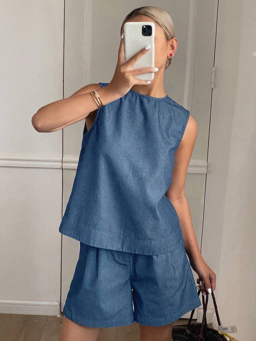 DAZY 女式深水洗蓝色圆领露背无袖宽松牛仔上衣和短裤两件套