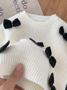 SHEIN LMoss Kids Babygirl Cute Bow Decor Long Sleeve Sweater & Elastic Waist Skirt 2-Piece Set, Versatile For Autumn/Winter Fall