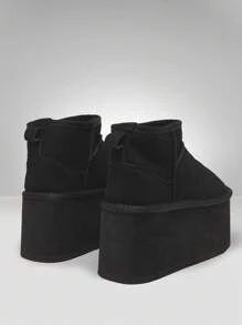 Solezae 女士舒适保暖圆头平底加厚可爱户外仿麂皮短靴，圣诞节必备 - 黑色 - 查看 7