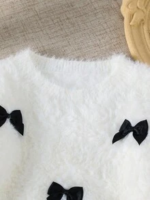 Emery Rose Kids Emery Rose Kids Dziewczęcy sweter w jednolitym kolorze ze stójką i kokardą 3D - Biały - Zobacz 4