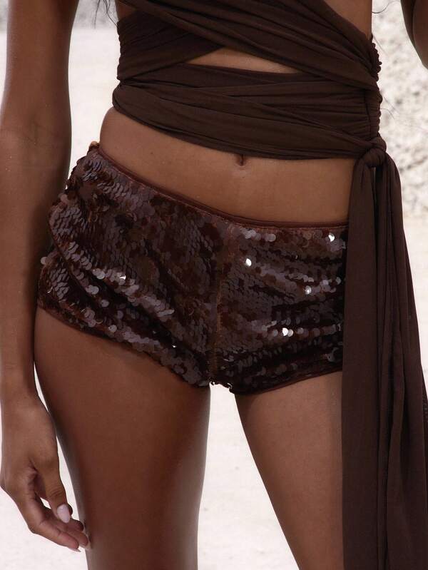 MUSERA 低腰亮片热裤短裤，适合夜间外出、生日等场合，优雅时尚，秋季、秋冬、冬季、夏季皆宜，闪亮吸睛。