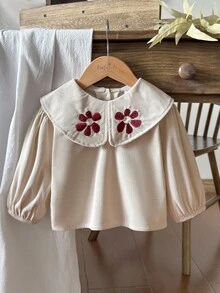 SHEIN Vintaside Kids 1 件幼儿女童舒适休闲韩版翻领 3D 刺绣天鹅绒长袖百搭上衣，适合春秋冬日常穿着 - 杏色 - 查看 3