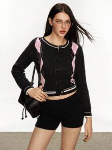 Rina Fox 女士菱形图案长袖单排扣针织开衫和针织短裤套装 - 黑色 - 查看 6