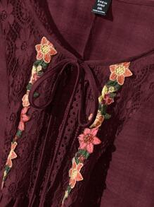 CosyJoli 大码女式花卉刺绣领口撞色蕾丝 3/4 袖宽松时尚衬衫 - 酒紅色 - 查看 3