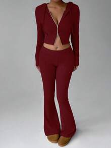 FavEase 2 件杏色羊毛罗纹纹理拉链短款连帽衫和复古喇叭裤套装，简约休闲运动服，女士衣橱必备单品，春秋季 - 酒紅色 - 查看 6