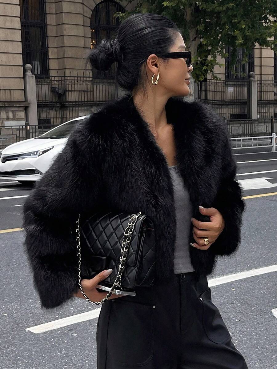 DAZY V领修身高端仿皮草女式外套，秋冬女装大衣 - 黑色 - 查看 1