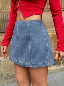SHEIN Forever 21 Saia Denim Curta Sexy de Cintura Baixa Azul Marinho Estilo Urbano, Saia Denim Y2K, Saia Denim Retrô da Moda de Outono - Lavagem clara - Visão 5