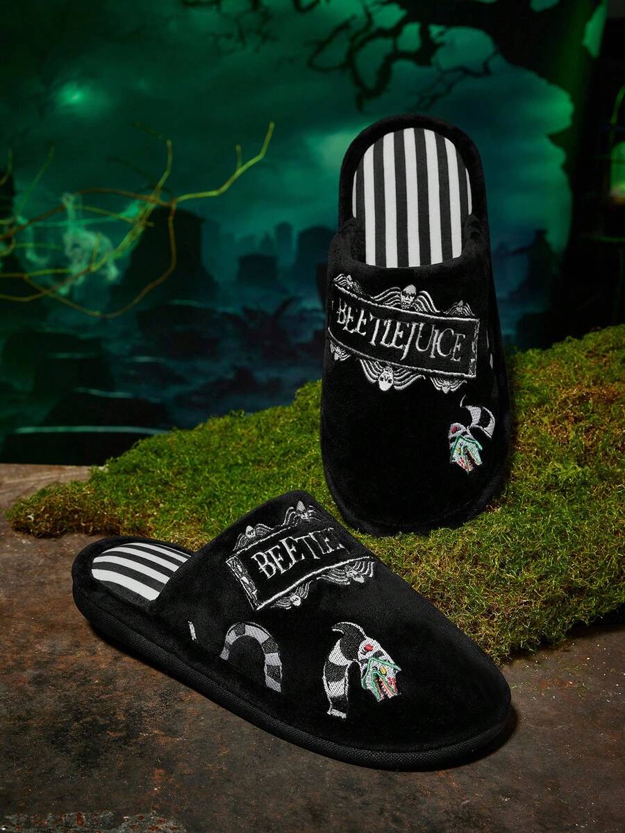 Beetlejuice X SHEIN 時尚男女款黑色刺繡防滑室內拖鞋 條紋軟絨保暖冬季居家鞋 耐穿鞋底 適用居家臥室冷氣房 春秋通用 中性哥德風 - 黑色 - 查看 1