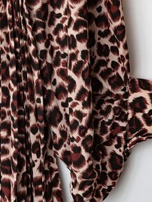 SHEIN Franclia 优雅豹纹荷叶边领 A 字腰喇叭裙 - 咖啡 - 查看 4