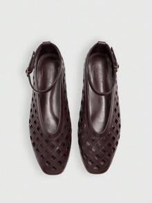 CUCCOO BIZCHIC Pre-Laser 镂空方头女式平底鞋 - 棕色 - 查看 1