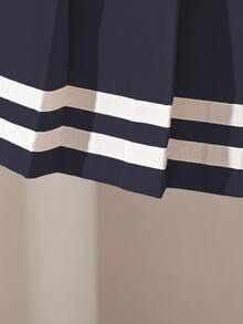 SHEIN Genkimix Kids Jupe plissée bleu royal pour jeunes filles avec ceinture tissée et bordure décorative - bleu indigo - Voir 3