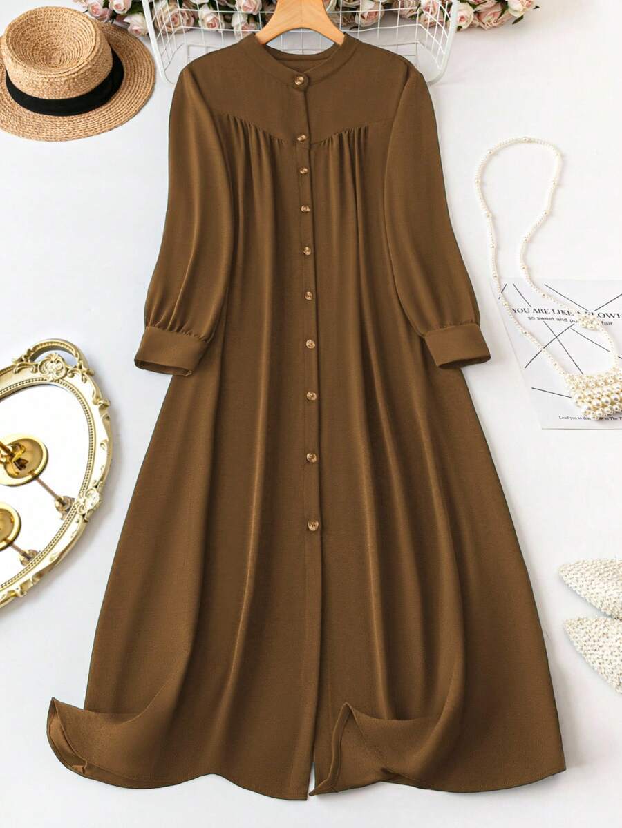 SHEIN LUNE CURVE Vestido largo de manga larga con botones delanteros de unicolor, para mujeres talla grande, atuendo de Navidad - Marrón Mocha - Ver 1