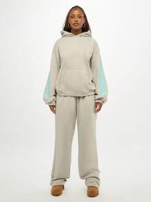 SUMWON WOMEN Áo hoodie oversized ấm áp dạo phố có lót lông cừu, mũ trùm đầu rút dây cao cấp, thời trang đô thị hiện đại, trang phục thiết yếu cho phụ nữ mùa thu đông - Xám - Xem 5
