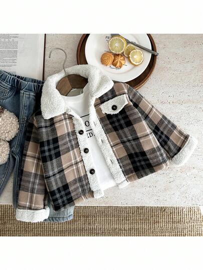 SHEIN Chaqueta gruesa de estilo coreano con diseño a cuadros para niño pequeño, ideal para el otoño y el invierno, adecuada como regalo de Navidad
