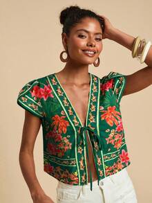 Travachic 绿色波西米亚风编织上衣，饰有花卉图案和优雅的系带，适合秋冬季节穿着，热带风情，是度假休闲的理想之选。这款上衣也可用作花卉系带上衣、花卉和服连体裤、花卉夏日连衣裙，展现休闲女性风格，适合秋季穿着，尽显时尚魅力，是外出、休闲、优雅的理想之选。Vivid Eden 连体裤 - 綠色 - 查看 4