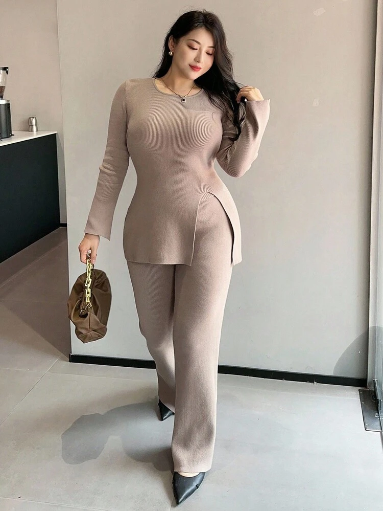 Dazy Plus 2pcs/Set Crew Neck Fitted Hem Slit Pullover Sweater & Flared Leg Knit Pants Set, Plus Size Women Fall