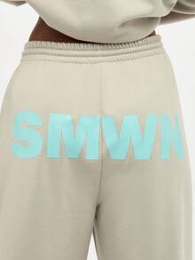 SUMWON WOMEN Pantaloni de trening supradimensionați cu logo grafic, cu picior larg, casual, cu șnur elastic în talie, confortabili, de iarnă - Gri - Vizualizare 4