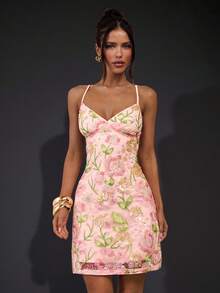 SHEIN BAE 春夏纯粉色重工装饰水钻亮片花卉露背迷你连衣裙，海滩度假连衣裙，性感露背优雅甜美可爱连衣裙，毕业礼服