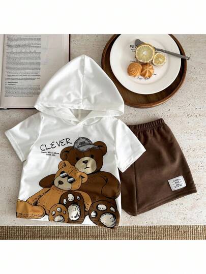 SHEIN Baby Boy Baby Girl Cartoon Bear Pattern Hooded Short Sleeve Sweatshirt With Decoration Badge & Casual Shorts 2pcs/Set