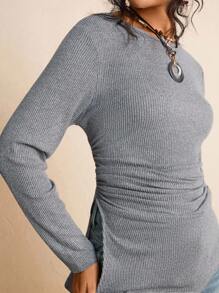 SHEIN LUNE Plus Size Women's Round Neck Ruched Slit Fitted T-Shirt  Work/Office Fall/Winter Clothes Grey Chic Going Out  Elegant