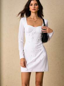 Poéselle White 3D Daisy Appliqué Sweetheart Long-Sleeve Bodycon Mini Dress – Flirty Brunch & Bridal Shower Look,Daisy Dress, 3d Floral Appliqué,Sweetheart Neckline Dress, Bodycon Long Sleeve Dress,Bridal Shower Outfit, Spring Brunch Fashion, White Graduation Dress,Women's Floral Decor Sweetheart Neck Long Sleeve Elegant Mini Dress