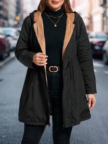 SHEIN Clasi معطف مبطن للنساء كبيرات الحجم، معطف مبطن أنيق باللون الأسود مع بطانة، معطف مبطن مزود بقلنسوة، معطف مبطن مخصر مع جيوب، ملابس شتوية للنساء، جاكيت شتوي للنساء، ملابس شتوية للنساء، إطلالات شتوية للنساء