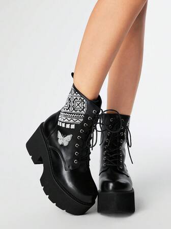 Grunge Punk Botas con plataforma de mujer con estilo negro, con cremallera lateral, bordado de mariposa, punta redonda con costura, cordones y estilo gótico punk