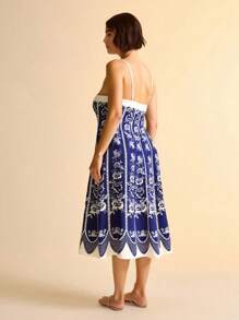 CAJUNI Đầm maxi dáng dài boho in họa tiết hoa nhiệt đới màu tím và trắng cỡ lớn dành cho nữ, cổ vuông, dây mảnh, eo thắt, dáng chữ A, xẻ tà, nhún bèo, mùa hè - Nhiều màu - Xem 2