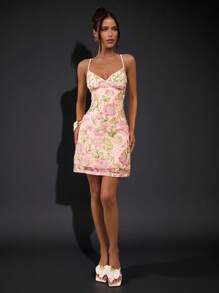 SHEIN BAE 春夏纯粉色重工装饰水钻亮片花卉露背迷你连衣裙，海滩度假连衣裙，性感露背优雅甜美可爱连衣裙，毕业礼服