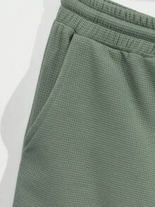 RueChic 男士皇冠刺繡短袖襯衫和短褲套裝