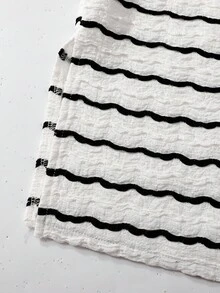 SHEIN Tween Girl 条纹渐变针织纹理 A 字裙，休闲百搭