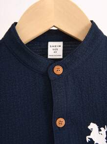 SHEIN 2入組青少年男孩休閒大學街頭風格藍綠色立領半扣短袖襯衫,適合春夏旅行、日常穿著和學校穿著 - 藍色 - 查看 6