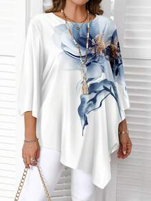 EMERY ROSE Blusa plus size con stampa floreale su tutta la superficie, design asimmetrico minimale blu e bianco, maniche a 3/4, adatta per la primavera/estate, stile casual da resort