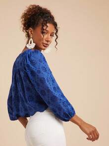 Travachic Blusa azul de mujer con mangas farol, cuello con lazo y bordado, blusa azul real con ojales, top corto azul con lazo delantero, blusa azul con lazo delantero, otoño e invierno para mujer, estilo casual, otoño para mujer, elegante, salida, elegante, estilo campestre para mujer, Día Nacional, Año Nuevo, elegante y lujosa para graduación