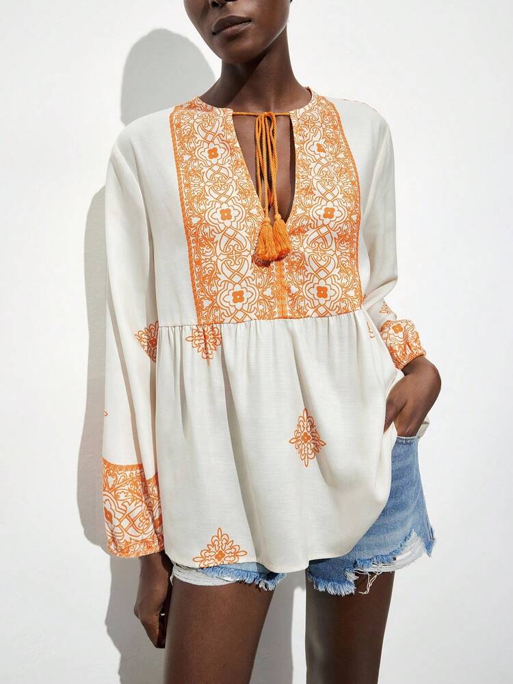 SHEIN Maija Women's Floral Print V-Neck Fringe Trim Relaxed Fit 3/4 Sleeve Blouse With Oversized Hem, Versatile For Urban Commute, Business, Casual, Beach, Boho Festival, Christmas, New Year Party