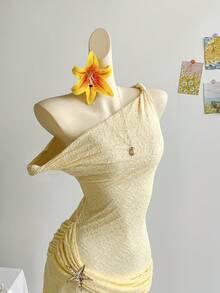 Soleia 女士度假修身连衣裙，3D 花卉装饰，简约抹胸迷你连衣裙，休闲百搭，适合通勤、约会、下午茶、海滩、游轮、公路旅行、音乐节、波西米亚风度假 - 黃色 - 查看 5