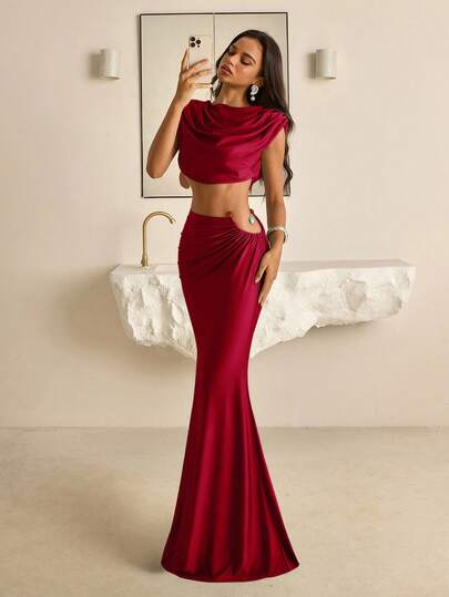 Vowa 2pcs Elegant Red Elastic Knit Wide Shoulder Padded Plunging Neckline Mermaid Maxi Skirt With Sexy Laser Cut Metal Bead Decor, Suitable For Dates, Vacations, Concerts, Graduations, Weddings, Afternoon Tea, Formal Occasions