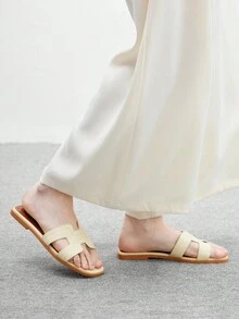 CUCCOO BIZCHIC Women's Casual Open Toe Comfortable Flat Sandals For Daily Wear