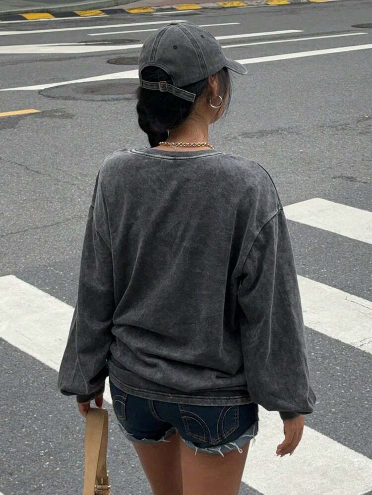 SHEIN EZwear 休闲简约大码女式黑色针织混色印花大码 T 恤，复古加州刺绣 - 灰色 - 查看 2