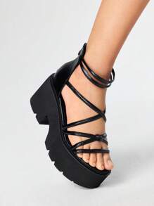Sugerpunk 女式黑色复古罗马坡跟凉鞋，哥特式交叉踝带厚底粗跟鞋 - 黑色 - 查看 3