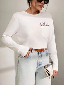EURMUSE T-Shirt With Flower Embroidery, Round Collar, Pocket Details - White - View 3