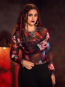 IT x SHEIN 大码女式恐怖图案荷叶边薄纱修身上衣，适合万圣节穿着，大码女式万圣节服装，万圣节小丑回魂服装，大码女式小丑潘尼怀斯服装，适合曲线身材女性的万圣节服装，秋季女式恐怖元素上衣，拉斯维加斯之夜，曲线生日节，曲线音乐会 - 彩色 - 查看 4