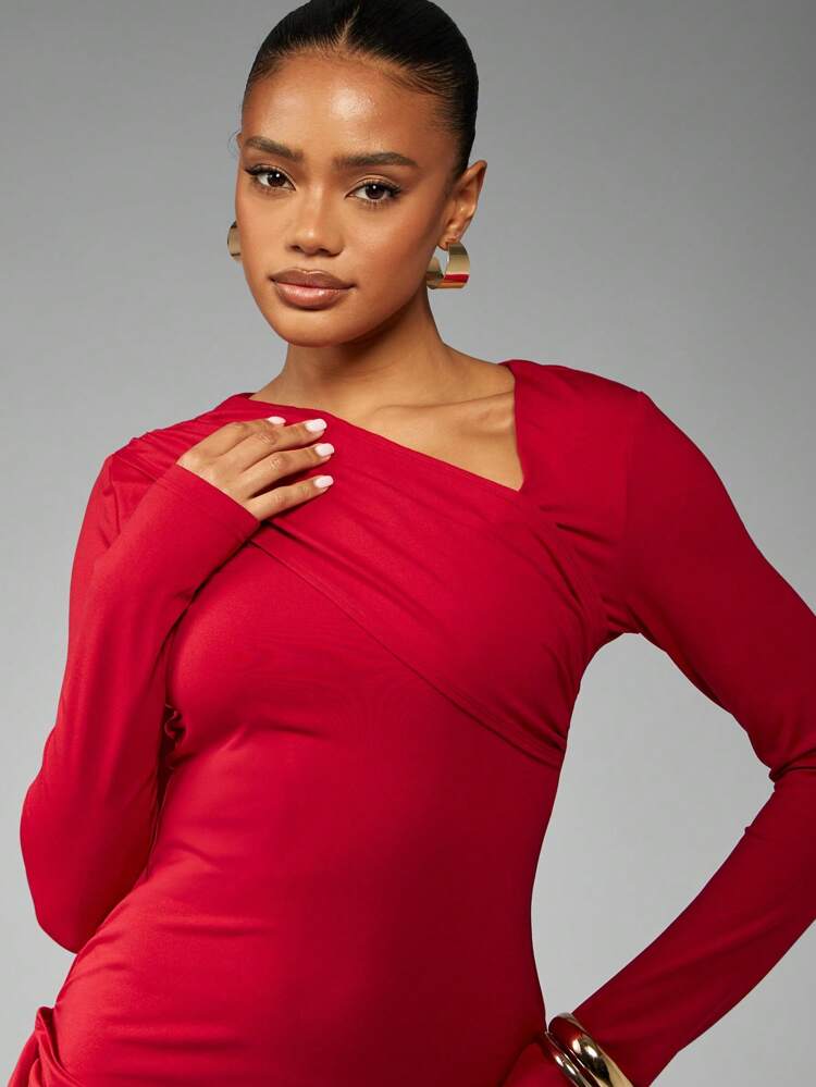 MISSGUIDED Vestido corto ajustado asimétrico de manga larga para Navidad