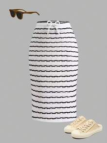 SHEIN Tween Girl 条纹渐变针织纹理 A 字裙，休闲百搭