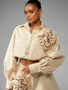 MISSGUIDED Crop Fit Elegant Ruffled Rose Applique Two Piece Outfit Button Down Shirt Shorts Set Unique Fashion Statement Piece Evening Party Cocktail Summer Coordinates Collection